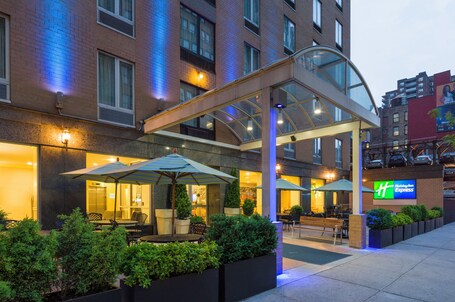 Holiday Inn Express New York City Chelsea, an IHG Hotel - Image 1
