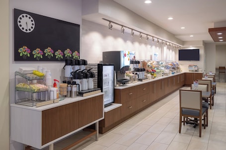 Holiday Inn Express New York City Chelsea, an IHG Hotel - Image 15