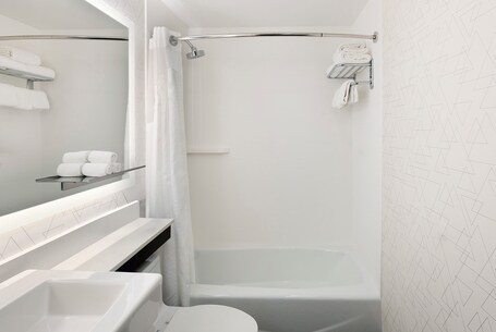 Holiday Inn Express New York City Chelsea, an IHG Hotel - Image 27