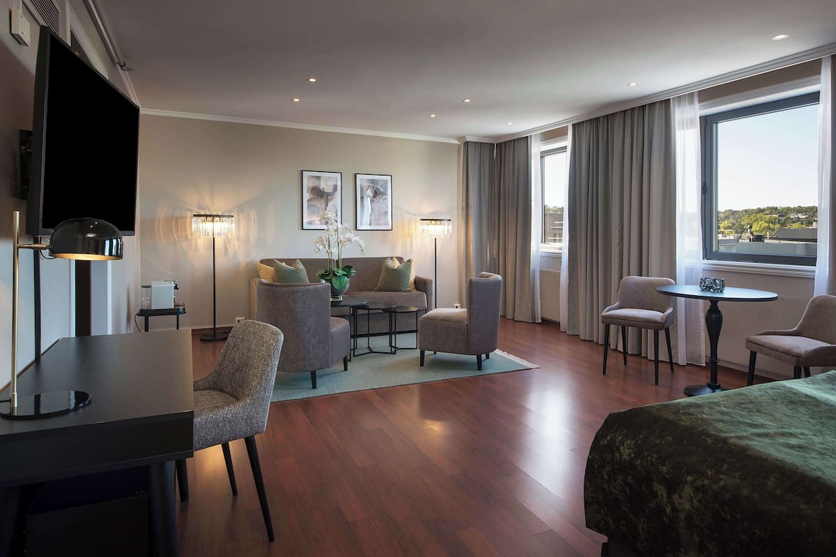 Suite Junior | Décor unique, ameublement unique, lit de bébé (gratuit)