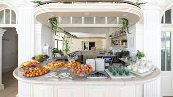 Daily buffet breakfast (EUR 12 per person)