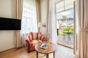 Deluxe-Suite | 1 Schlafzimmer, Zimmersafe, Schreibtisch, laptopgeeigneter Arbeitsplatz