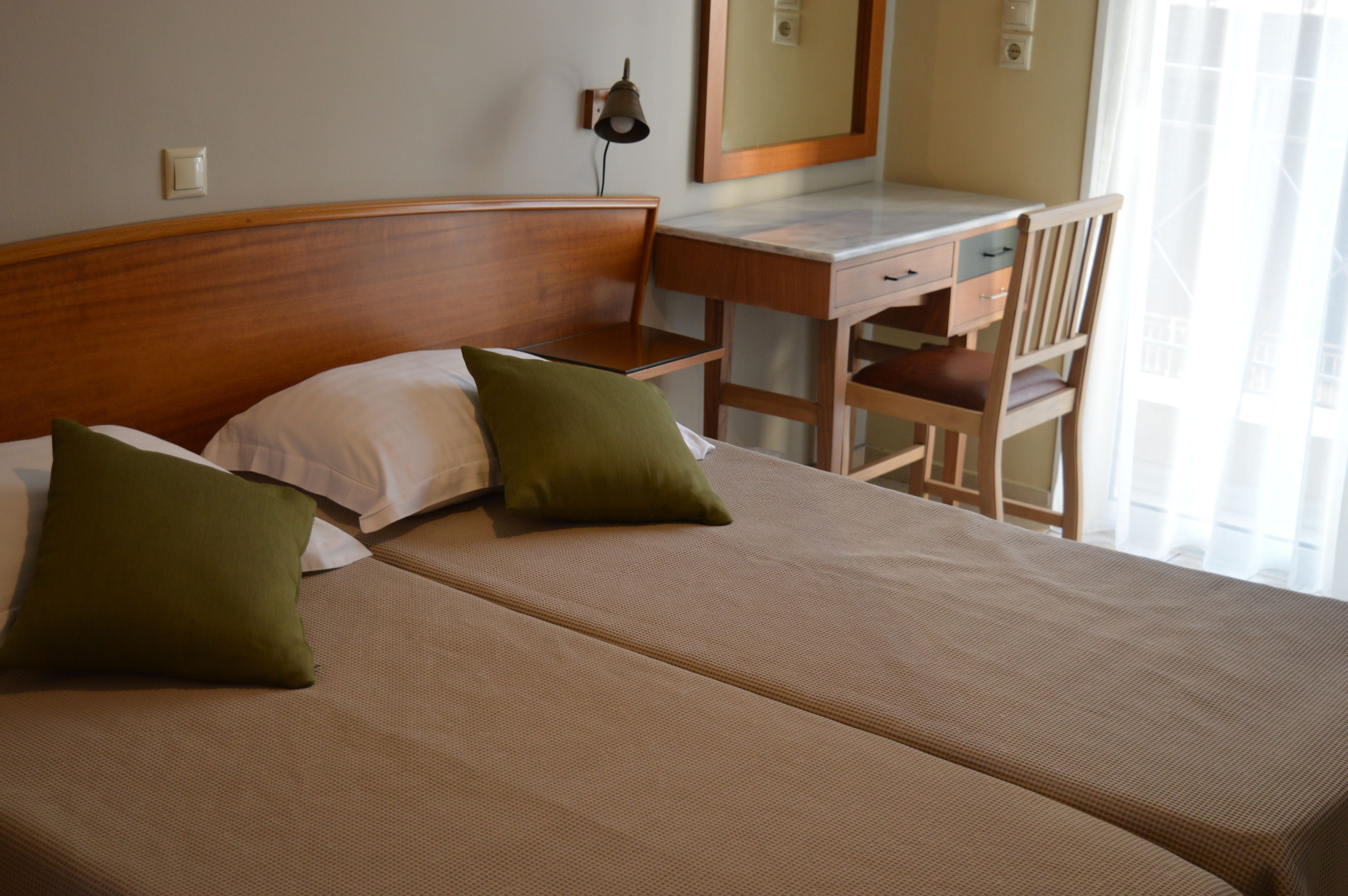 1 bedroom, in-room safe, desk, blackout curtains