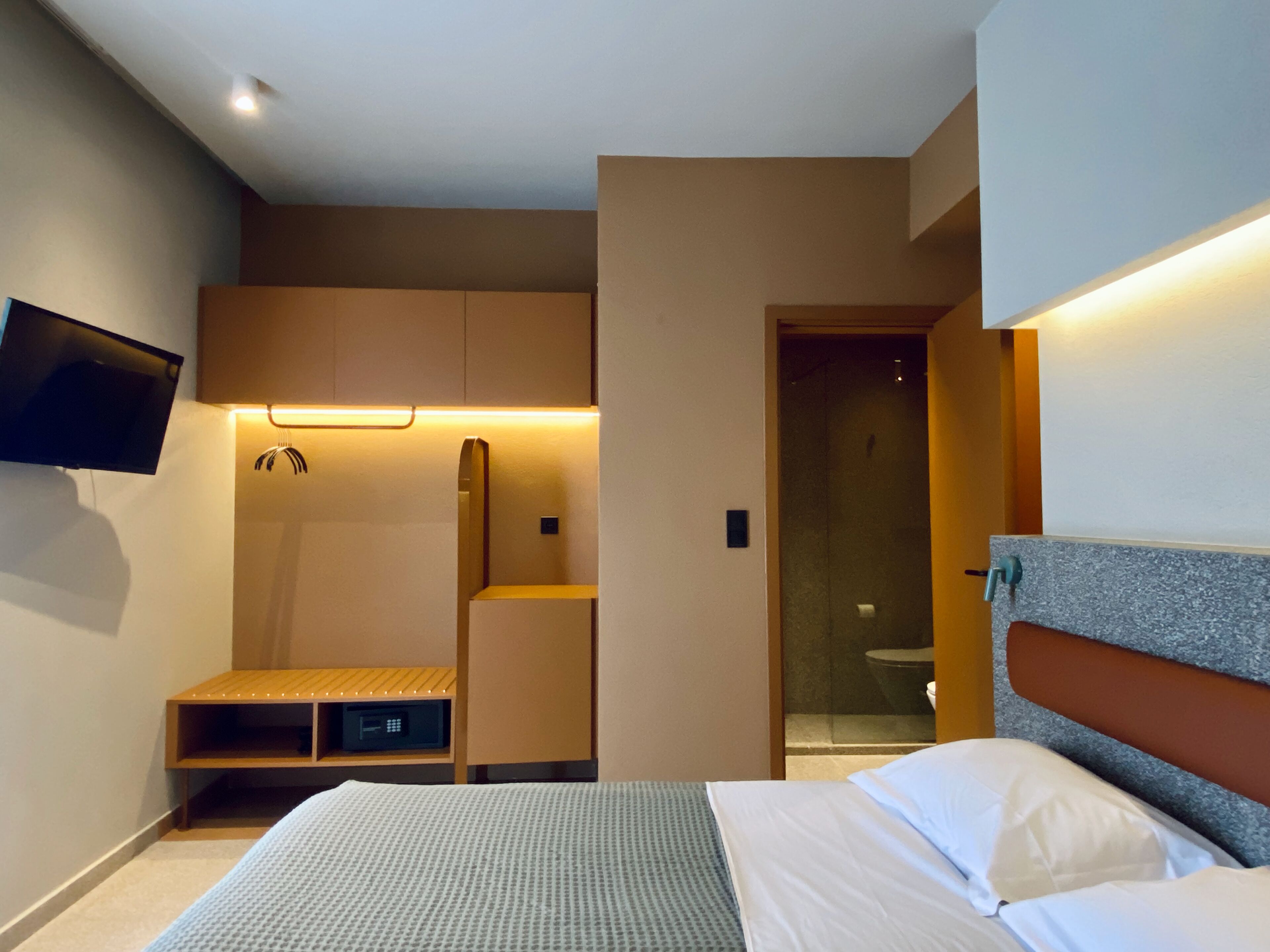 Photo - Evripides Hotel