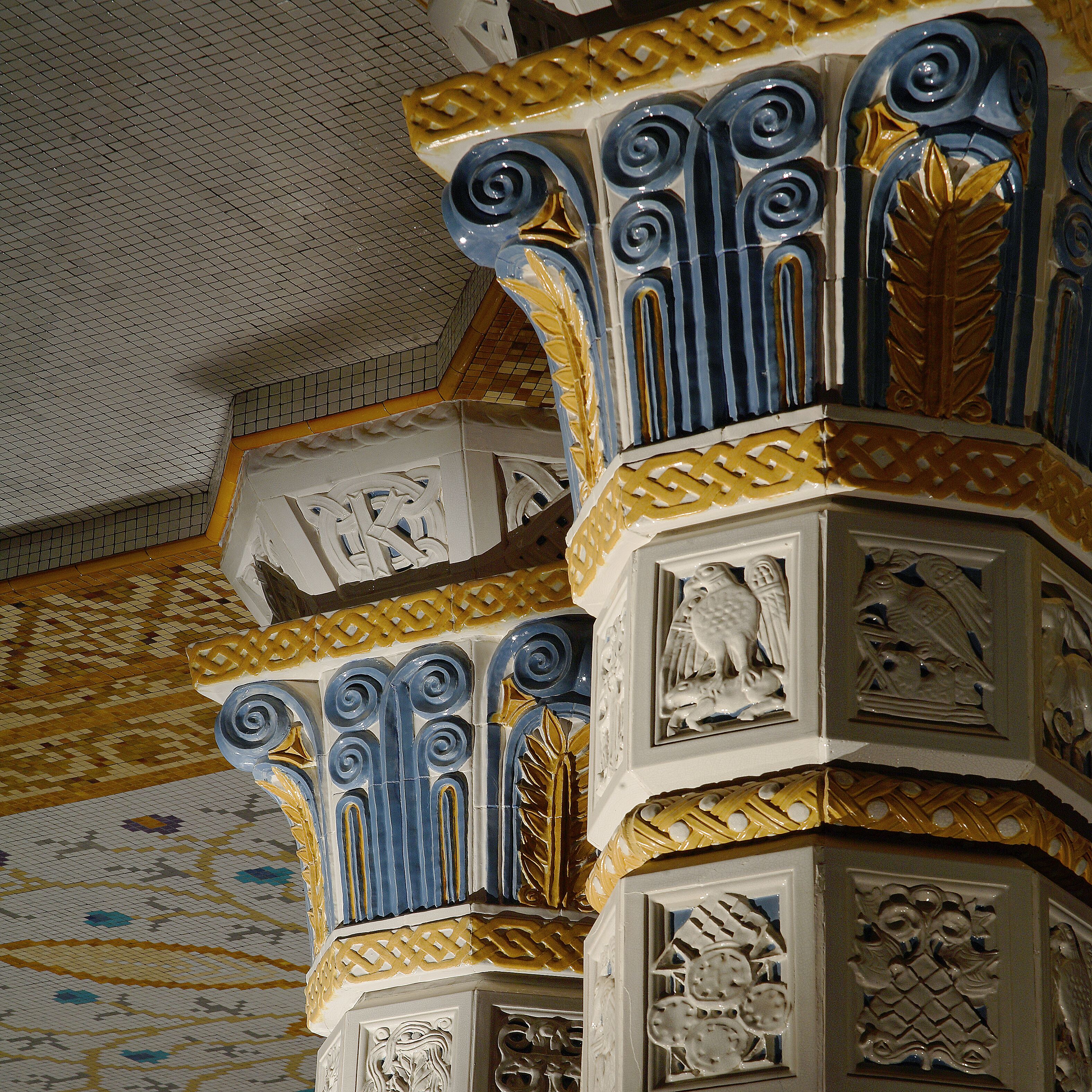 breakfast, lunch, dinner served; local cuisine