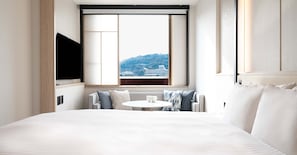 Habitación estándar doble | Decoración individual, mobiliario individual, escritorio