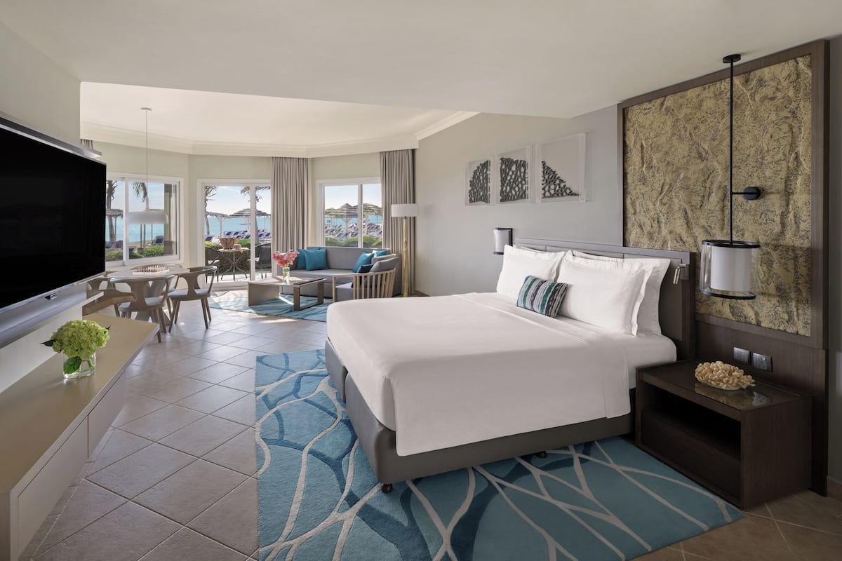 1 bedroom, down comforters, minibar, in-room safe