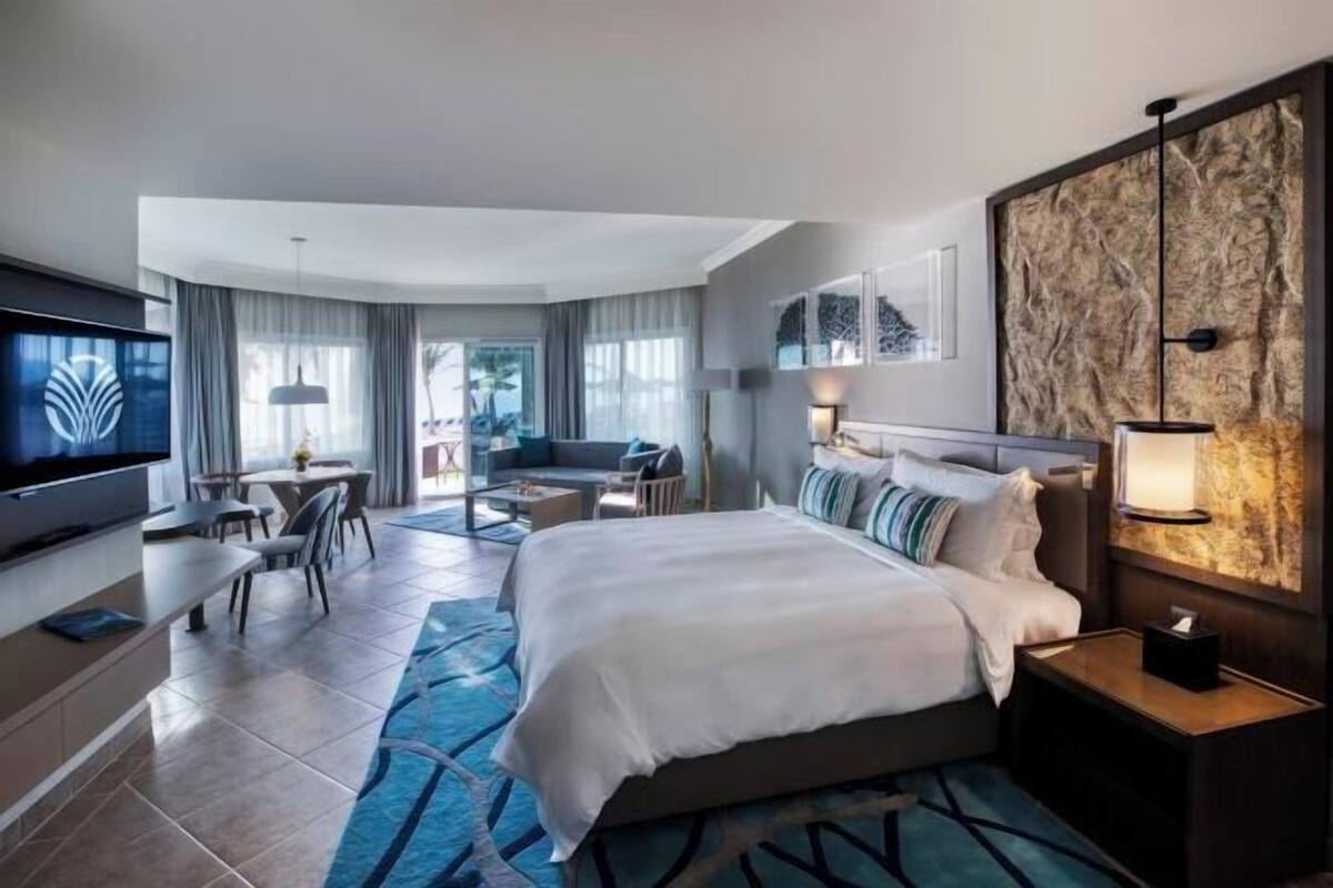 1 bedroom, down comforters, minibar, in-room safe