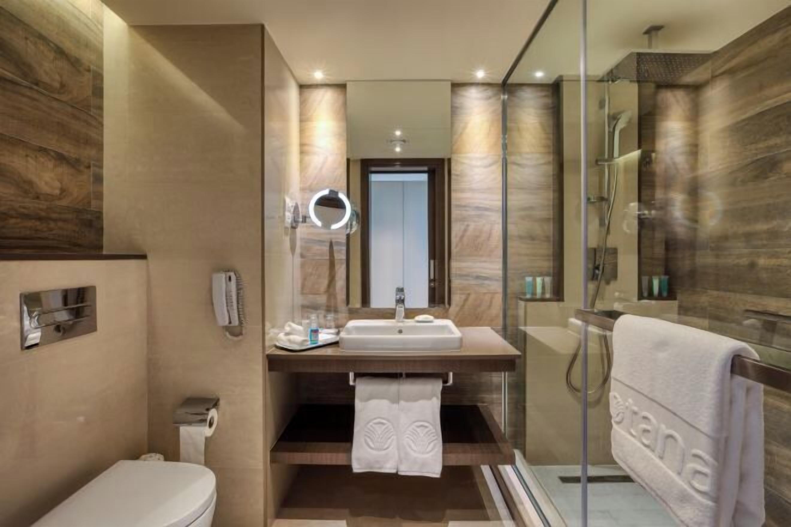 Bathroom | Shower, rainfall showerhead, free toiletries, hair dryer