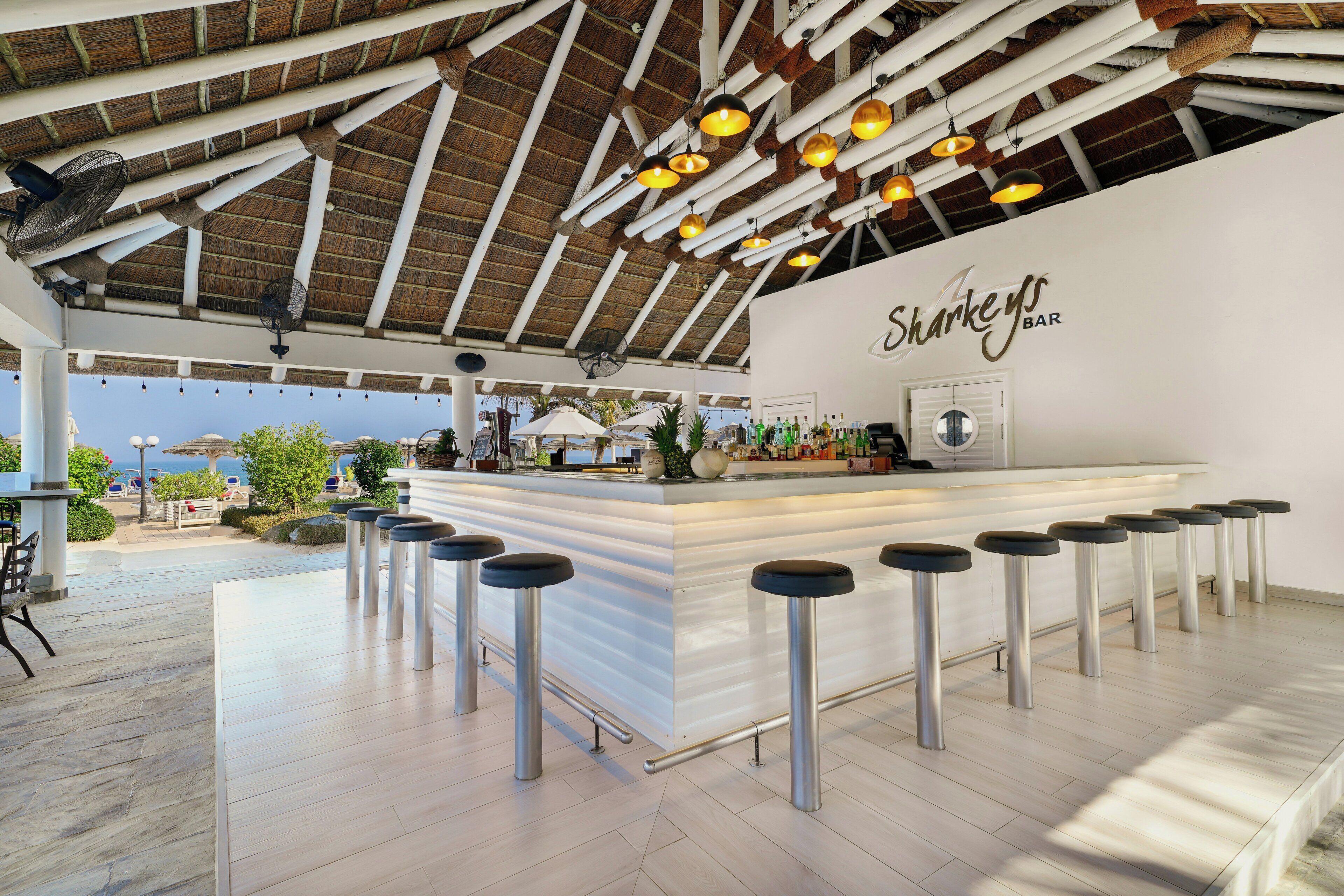 3 bars/lounges, swim-up bar, poolside bar, beach bar