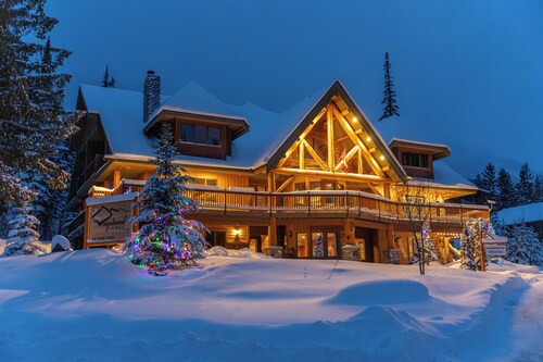 Vagabond Lodge at Kicking Horse Resort