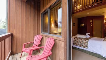 Premier Quadruple Room, Multiple Beds, Mountain View | Balcony
