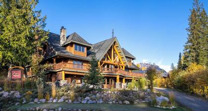 Vagabond Lodge at Kicking Horse Resort