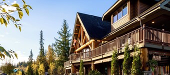 Vagabond Lodge at Kicking Horse Resort