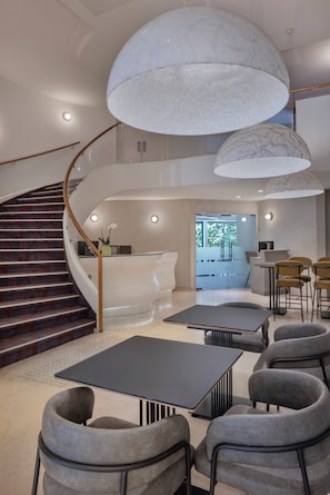 Lobby lounge - Metropolitan Hotel (Tel Aviv)