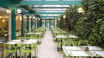 Daily buffet breakfast (ILS 76.27 per person)
