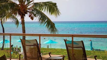 2-Bedroom Oceanfront (1202) | Strand-/Meerblick