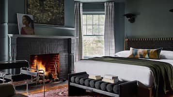 Quarto, 1 cama King (Robert Frost Room) | Individualmente decorados, individualmente mobiliados