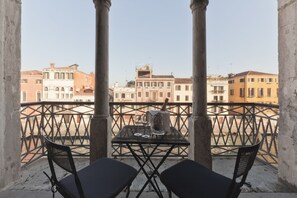 Junior Suite | Terrace/patio - Palazzo Cendon - Le Mansarde (Venice)