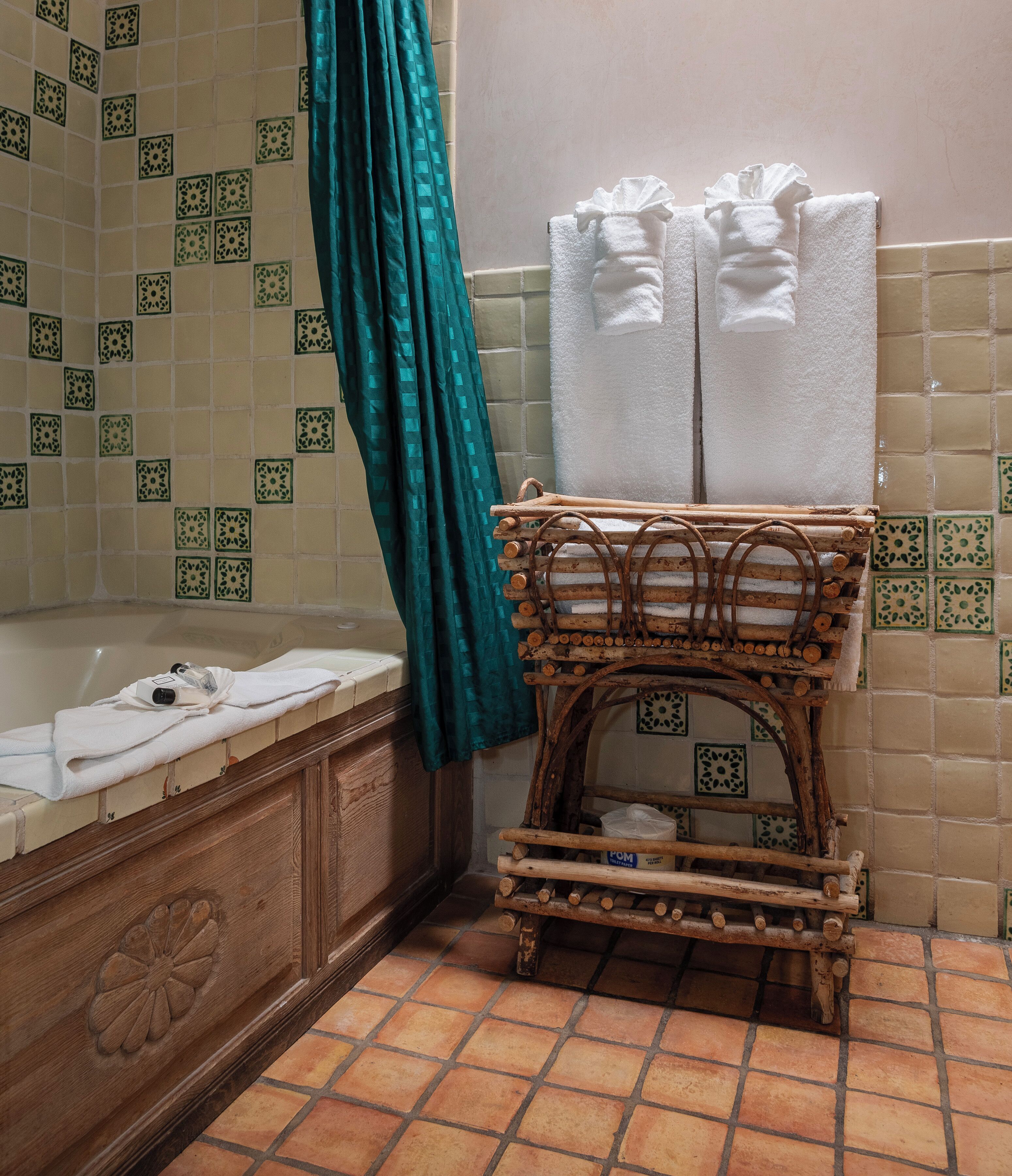 Luxury Room, Ensuite (one king) | Bathroom