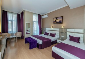 Deluxe Room | Egyptian cotton sheets, premium bedding, free minibar, in-room safe - Nil Hotel (Istanbul)