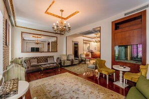 Lobby lounge - Nil Hotel (Istanbul)