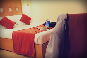 Minibar, bureau, chambres insonorisées, Wi-Fi gratuit