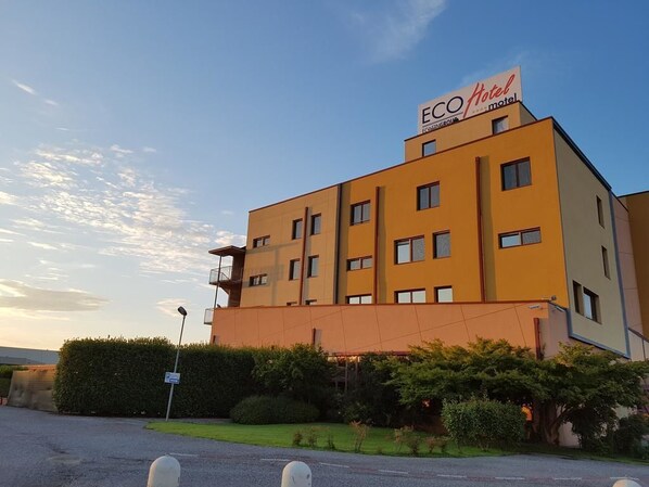 Fachada da propriedade