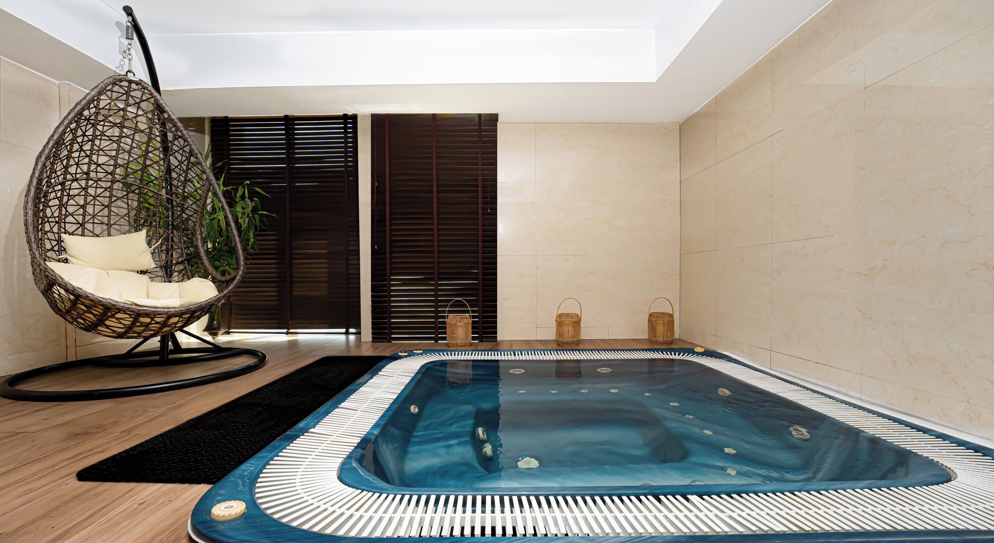 couples treatment room(s), sauna, turkish bath/hammam, body treatments
