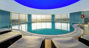 Indoor pool - Millennium Hotel Doha (Doha)