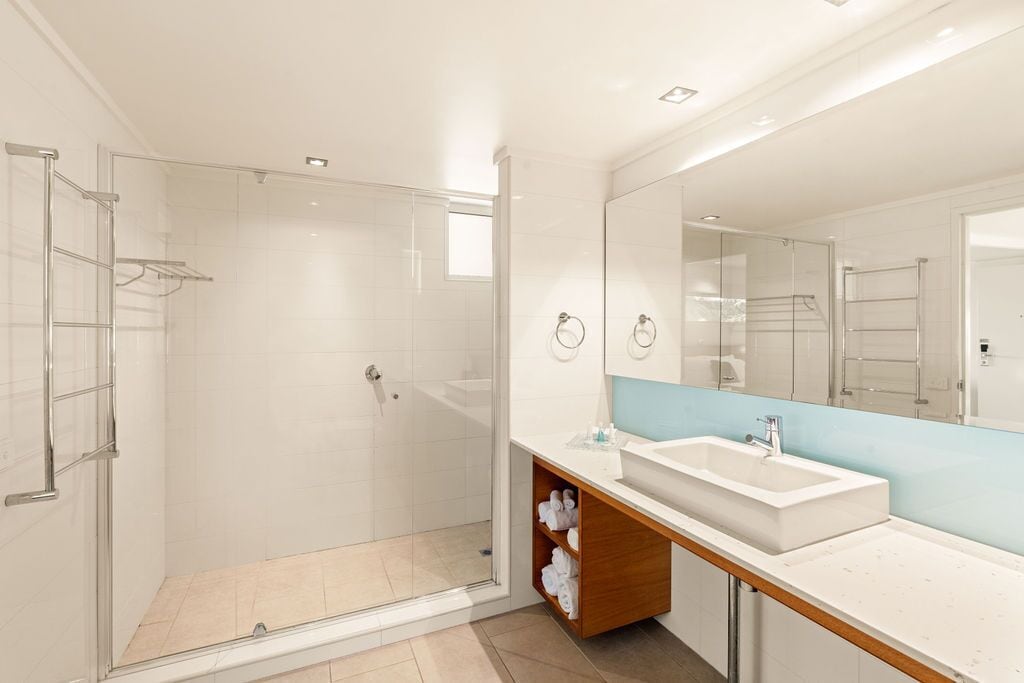 apartment, 1 bedroom | bathroom | free toiletries, hair dryer, towels