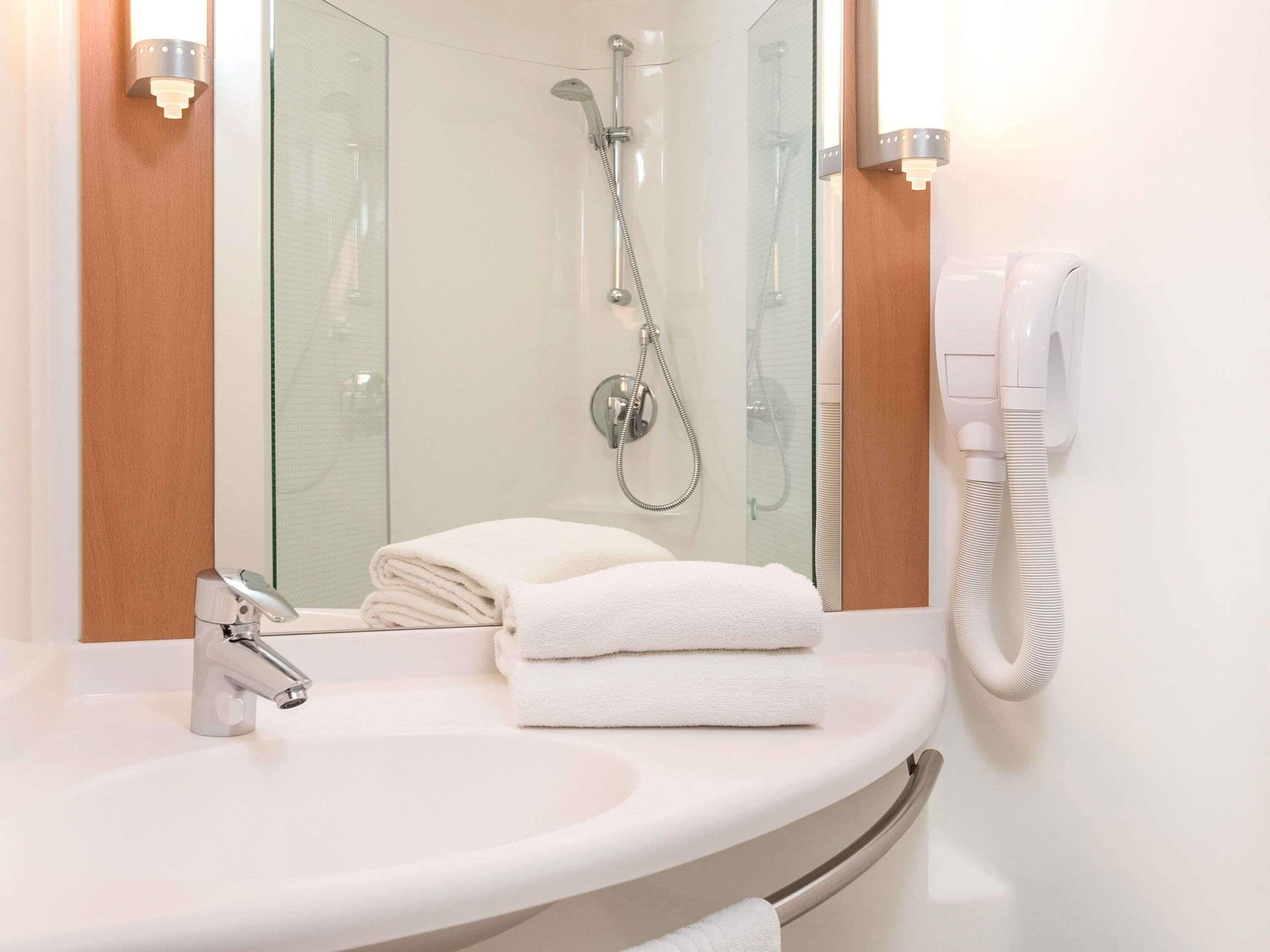 Desk, soundproofing, iron/ironing board, free cots/infant beds