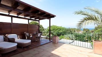 Junior suite, 1 kingsize bed | Terras