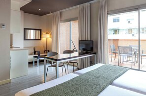 Literie de qualité supérieure, couette en duvet d'oie, minibar