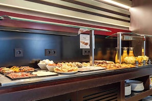 Buffet - Suites Viena Plaza de España (Madrid)
