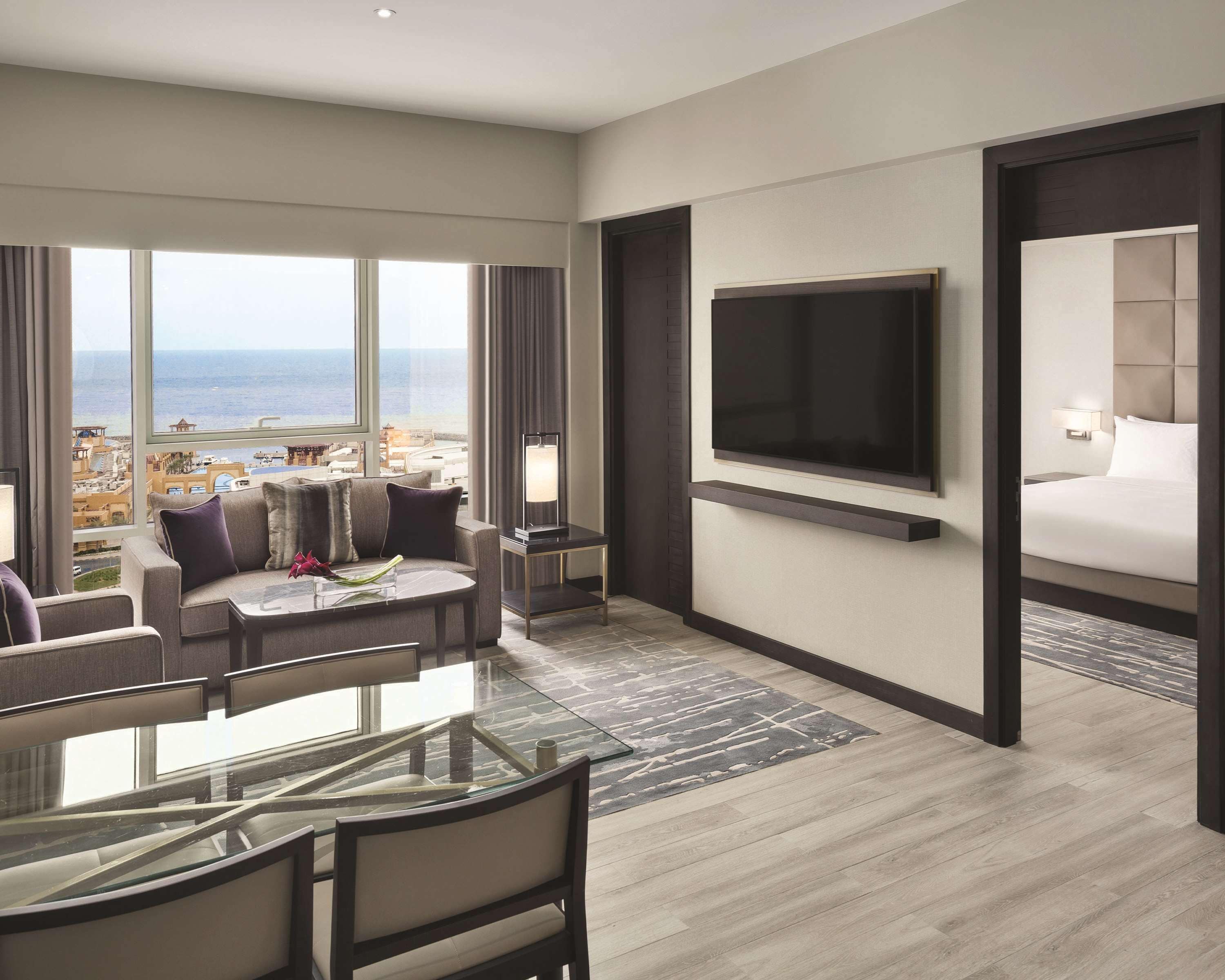 suite, 1 king bed (regency) | down duvets, free minibar items, in-room safe, individually furnished