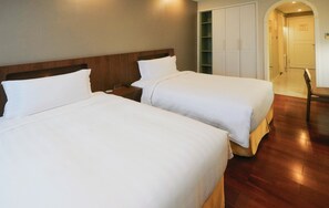 Studio Executive | Premium bedding, in-room safe, desk, soundproofing - Green Court Residence City Center Shanghai (Shanghai)