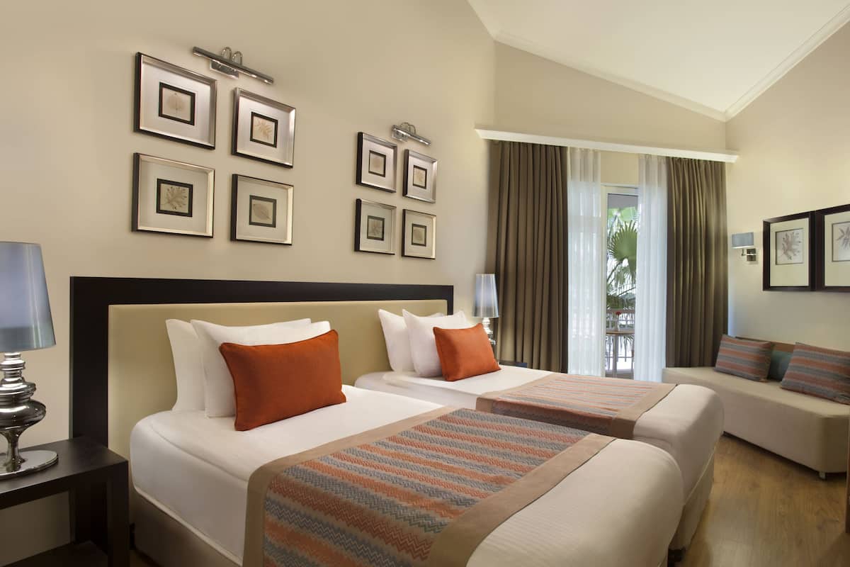 Family Duplex | Premium bedding, free minibar, in-room safe, free WiFi