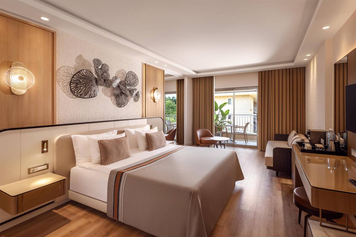 1 bedroom, minibar, in-room safe, free WiFi