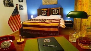 Design-Doppelzimmer | Allergikerbettwaren, Zimmersafe, individuell dekoriert