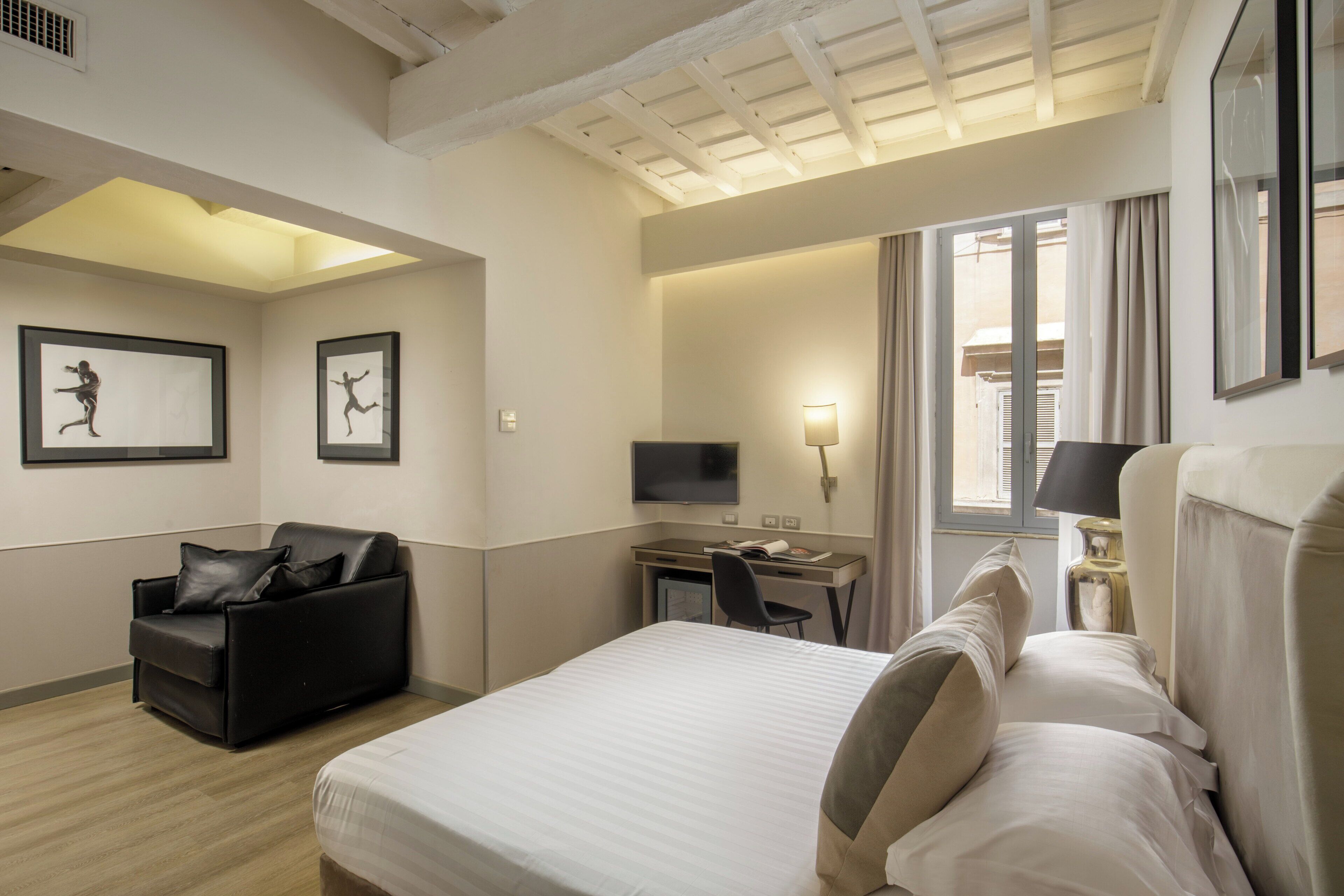 Photo - Condotti Palace