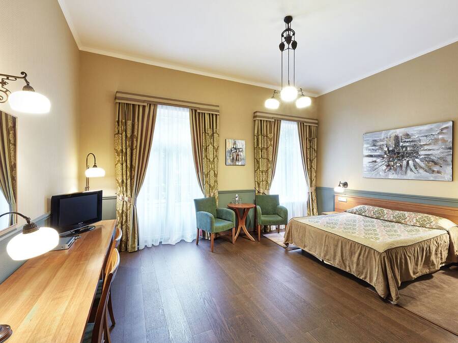 Superior-Doppel- oder -Zweibettzimmer | 1 Schlafzimmer, hochwertige Bettwaren, Minibar, Zimmersafe