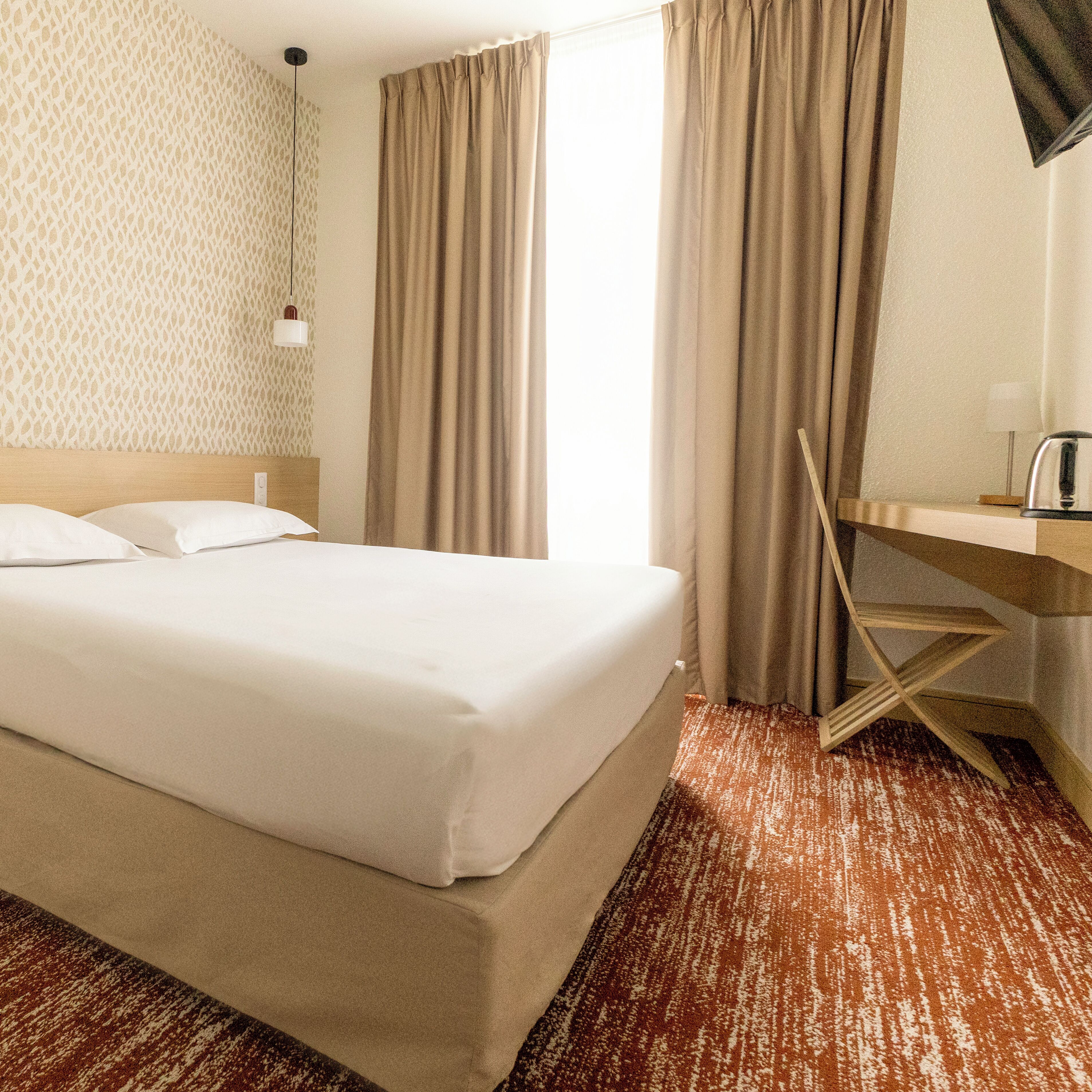 Chambre Double, vue cour intérieure