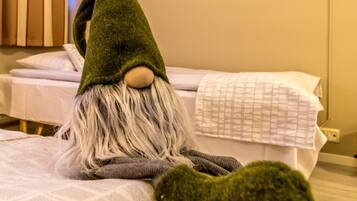 Economy Triple | Free WiFi, bed sheets