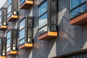 書桌、遮光布/窗簾、搖籃/嬰兒床、免費無線上網