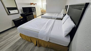 Double Room, Non Smoking | Premium bedding, blackout drapes, free WiFi, bed sheets