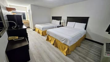 Double Room, Non Smoking | Premium bedding, blackout drapes, free WiFi, bed sheets