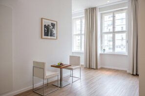 Allergitestet sengetøy, minibar, safe på rommet og blendingsgardiner