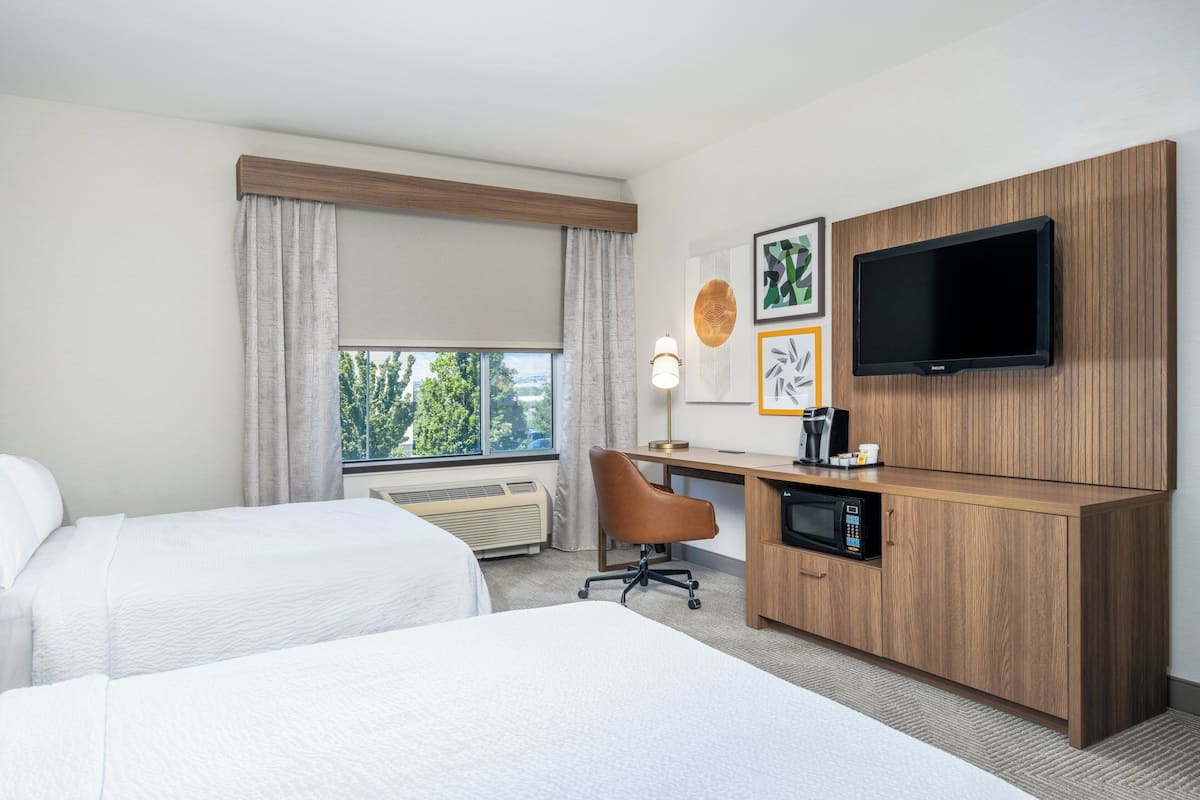 1 bedroom, in-room safe, desk, laptop workspace