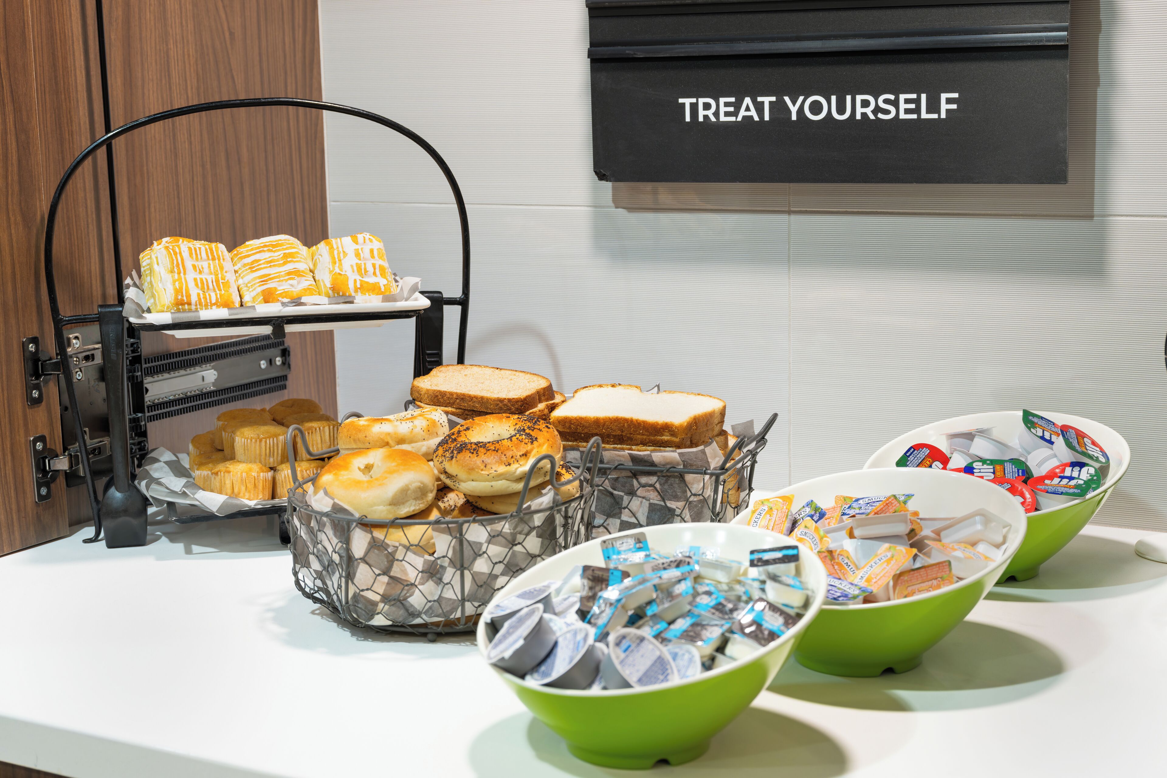 daily cooked-to-order breakfast for a fee